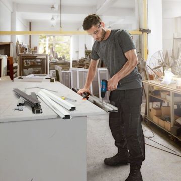 Bosch GSR 120-LI Akülü Delme Vidalama Makinesi Çift akü 2 Ah