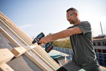 Bosch Akülü Delme/Vidalama Makinesi GSR 18V-150 C (solo)