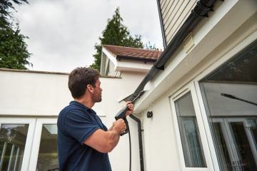 Bosch Universal Aquatak 135 Basınçlı Yıkama Makinesi