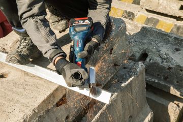 Bosch Professional GWS 180-LI Çift Akülü 4,0 Ah Taşlama Makinesi